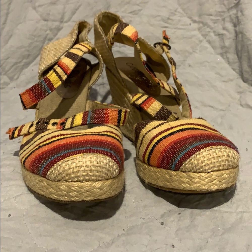 Coconuts size 8 closed toe espadrille wedge